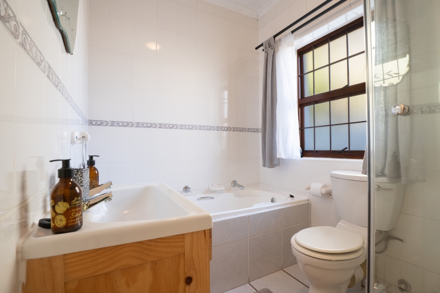4 Bedroom Property for Sale in Kommetjie Western Cape